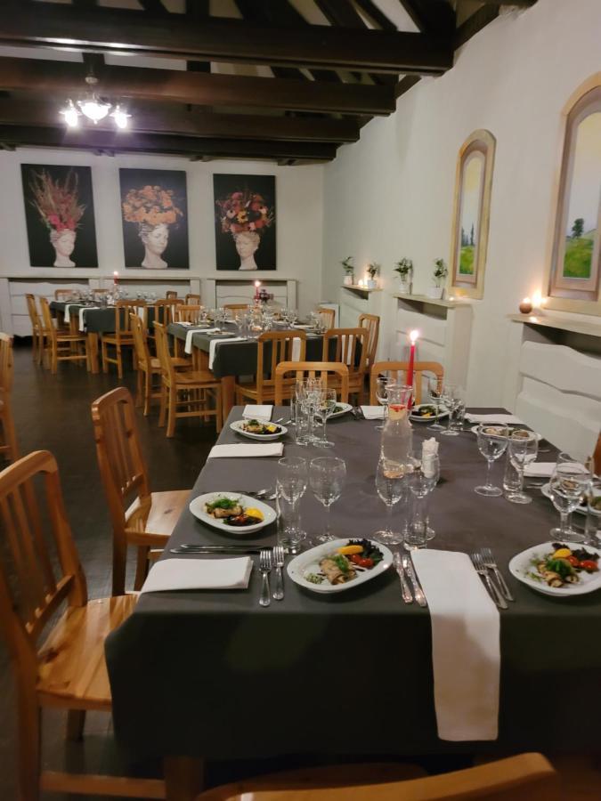 Slokenbekas Muiza Hotel Milzkalne Luaran gambar